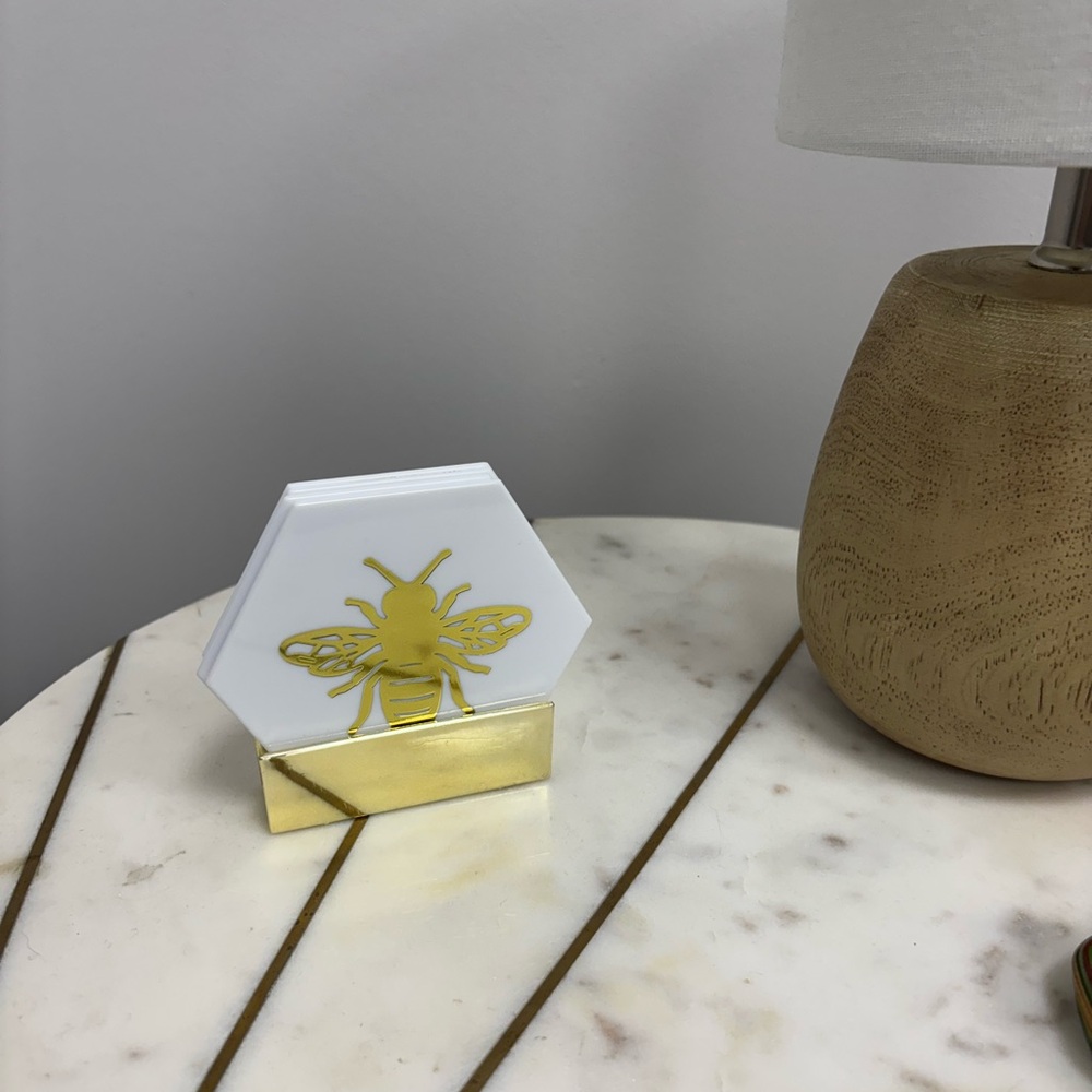 Horizon Dining 4 Hexagonal Coasters with Gold Bee Design and Holder - Picture 4 of 6